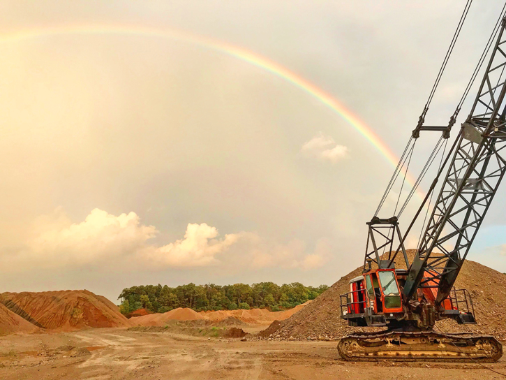 Midwest Long Reach Dragline Services, Mid-west Sand and Gravel, Michigan Dragline Services, Michigan Gravel and Sand Dredging, Jackson MI Sand and Gravel, McConnell Sand and Stone, Dragline Operation, Lattice Boom Cranes MI, WI, IL, OH, IN Services, Dredging